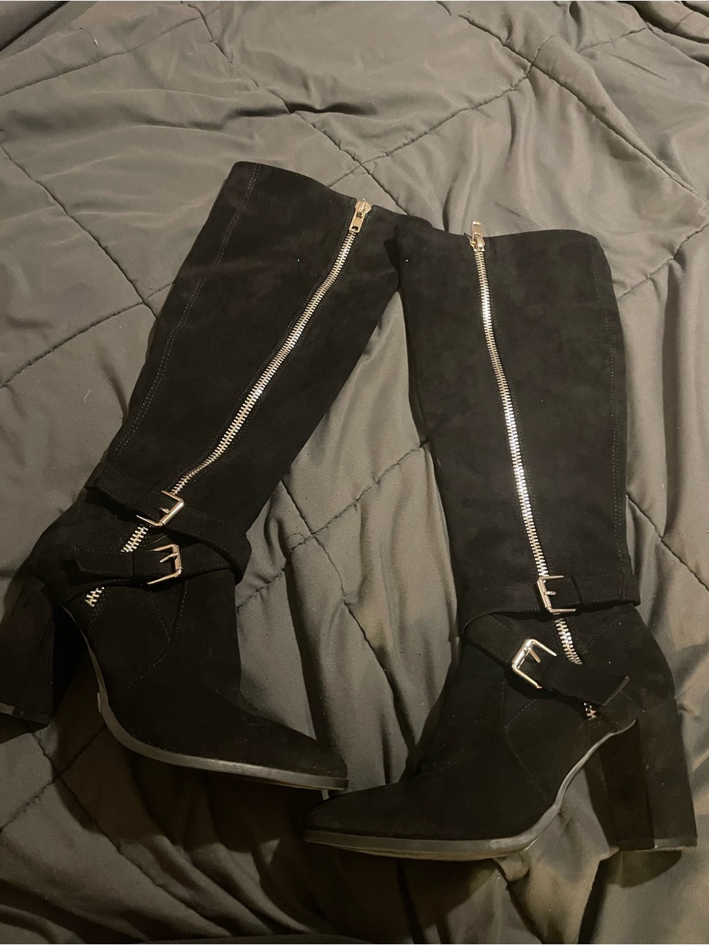 NEW Over-the-Knee Heeled Boots in Black US 8